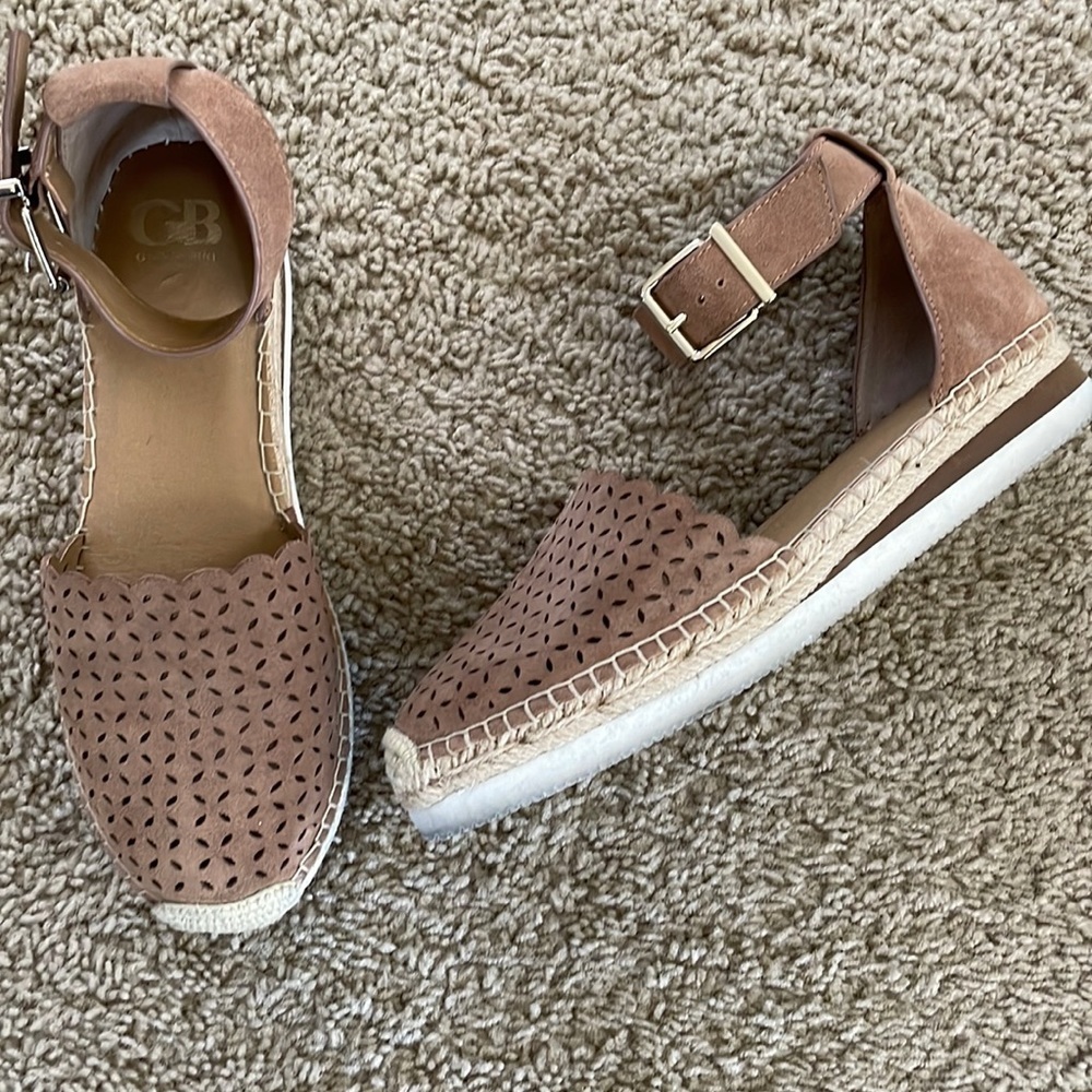Gianni Bini Tan Suede Laser-Cut Espadrille Sandals